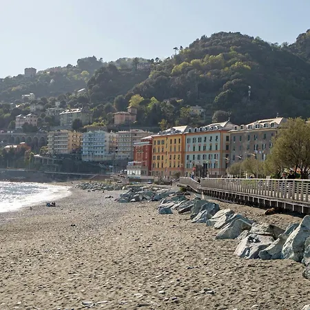Casa Fronte Mare Apartment Genoa