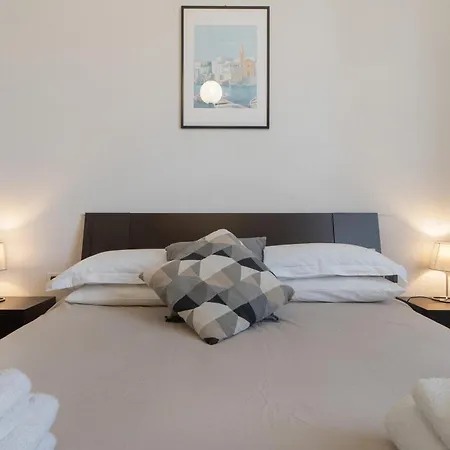 Casa Fronte Mare Genoa